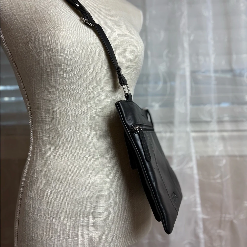 Champs Black Smooth Leather RFID Messenger Crossbody Bag